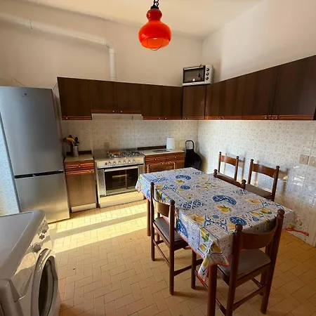 아파트 Casa Solare Al Mare